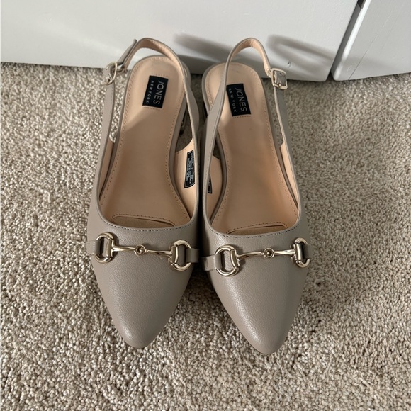 Jones NY Beige Slingback Flats - Picture 2 of 4